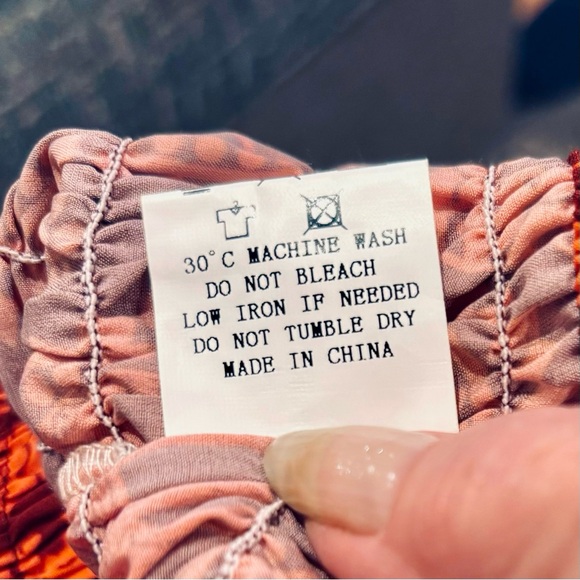 Woman’s Dilake orange and red - Picture 3 of 5